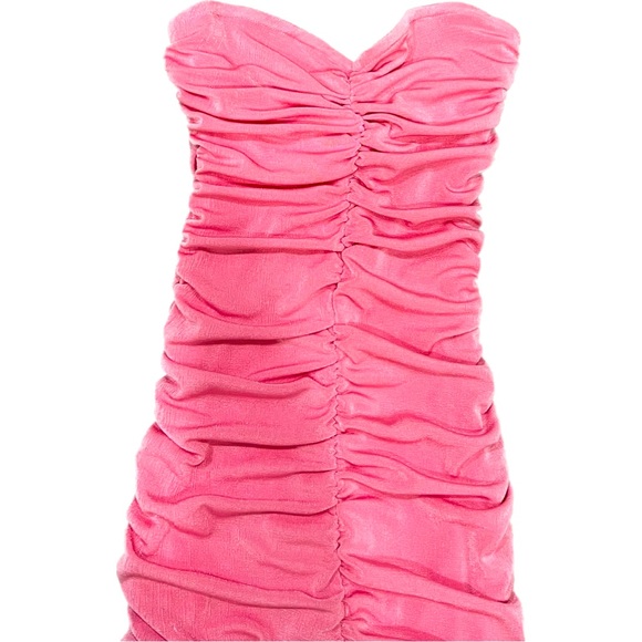 NWOT SHOWPO HOT PINK ROUGED STRAPLESS MIDI DRESS WITH SWEETHEART NECK SIZE 2 - Picture 9 of 10